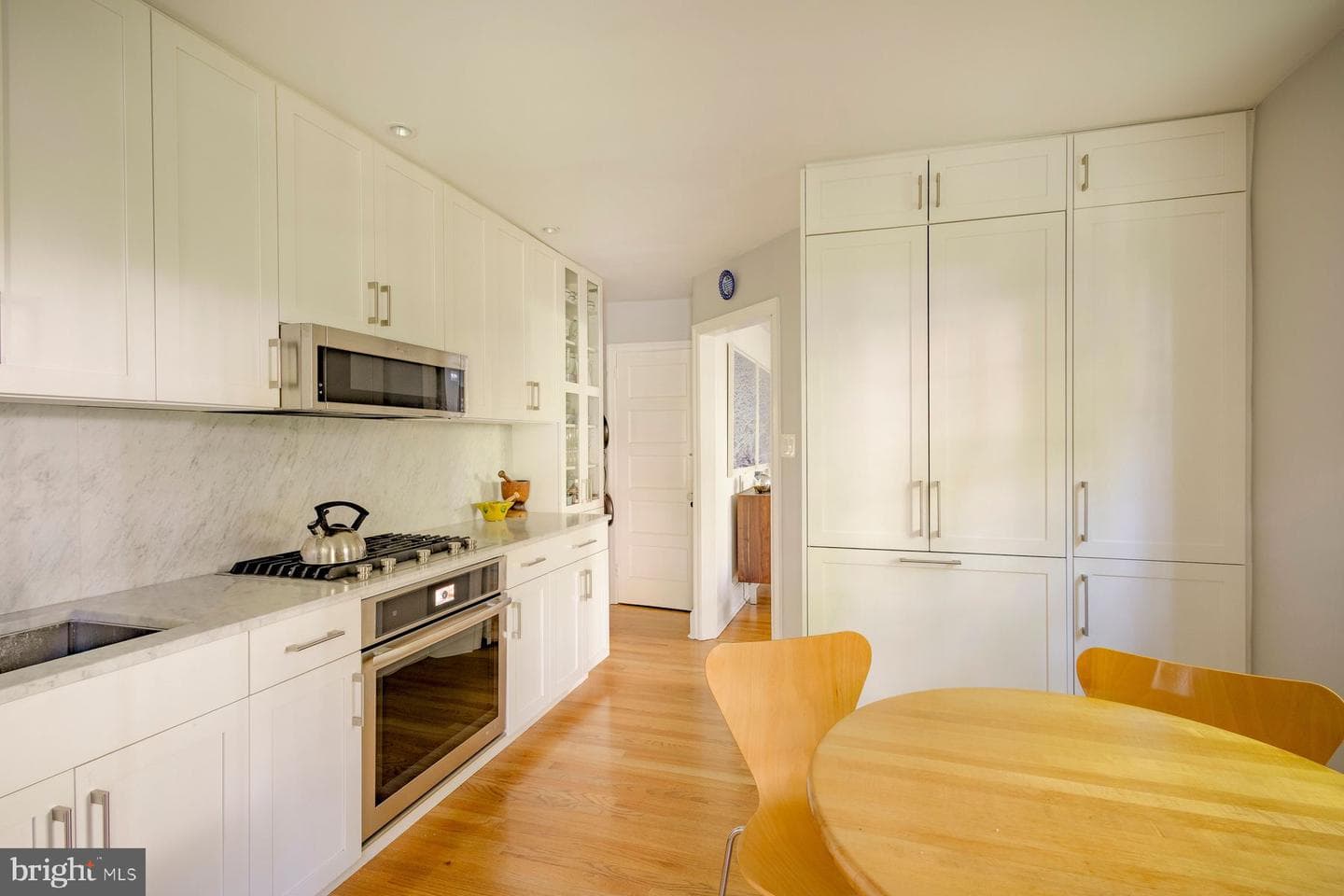15 E Willow Grove Avenue photo 9