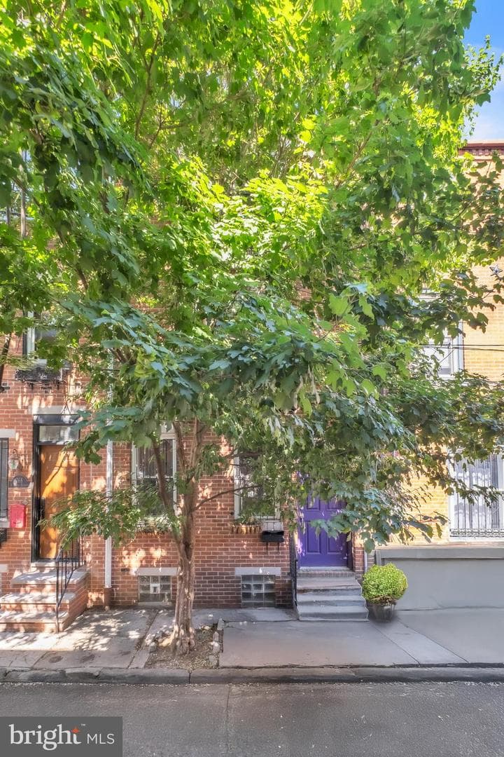 764 S Hicks Street