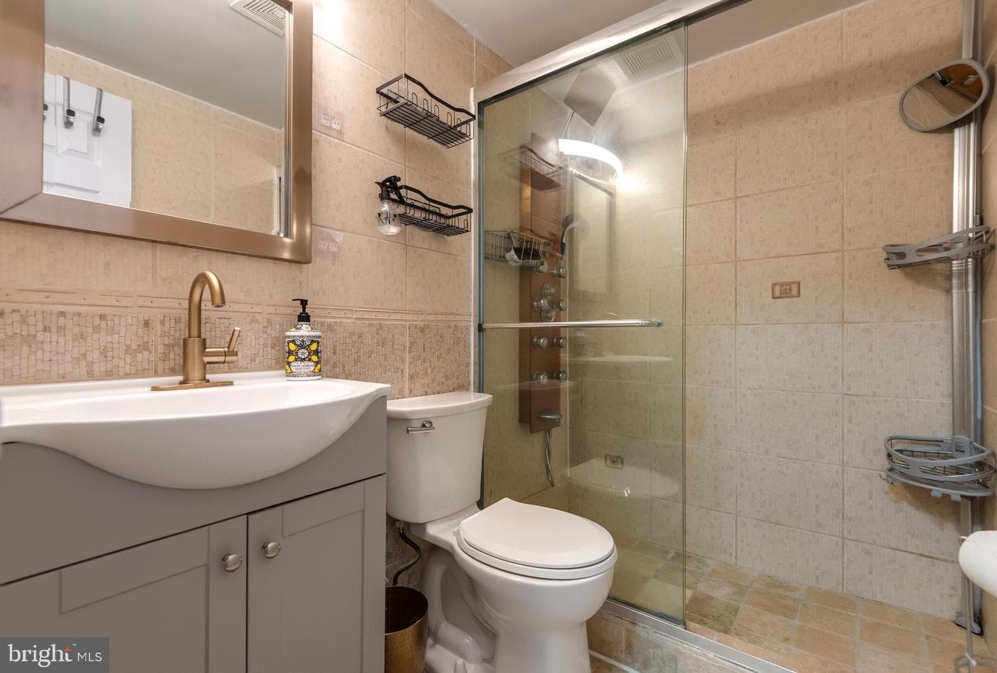 2101 Chestnut St # 407 photo 24