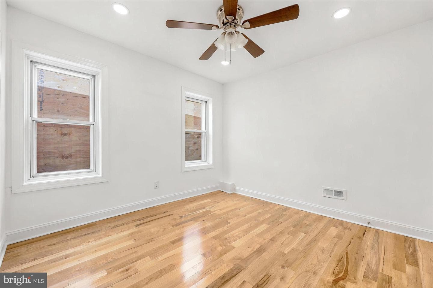 238 Kalos Street photo 21