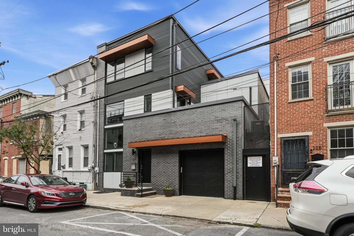 237 W Thompson Street