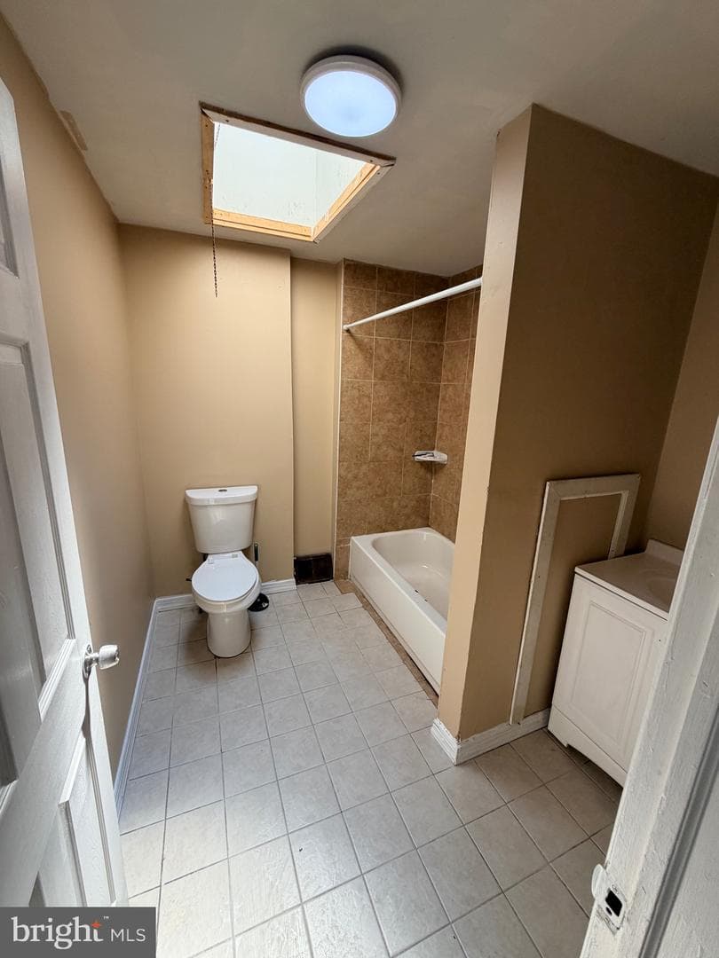 2164 Conlyn Street photo 6