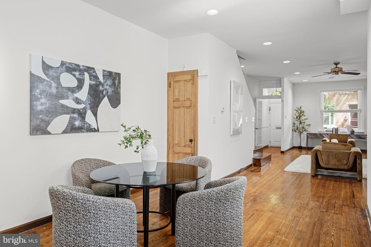 2424 Lombard St photo 12