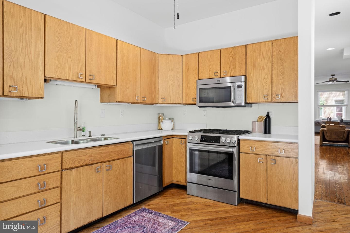 2424 Lombard St photo 14