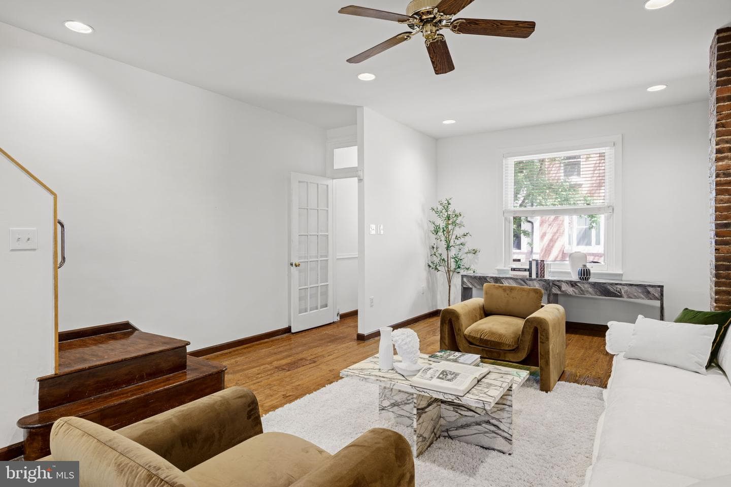 2424 Lombard St photo 6