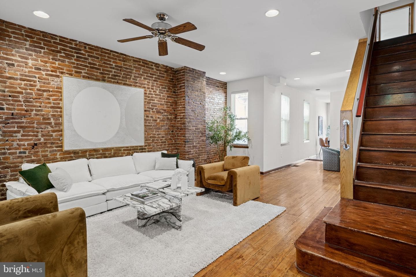 2424 Lombard St photo 9