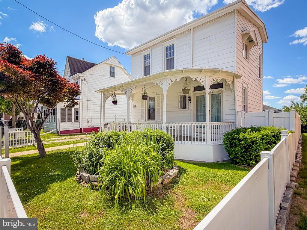2132 Grant Ave photo 5