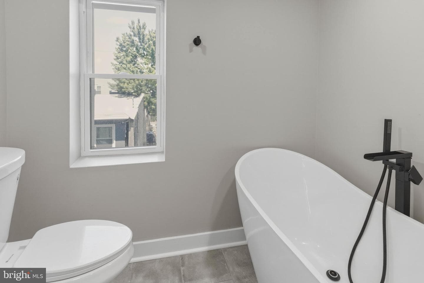 1725 W Thompson Street photo 42