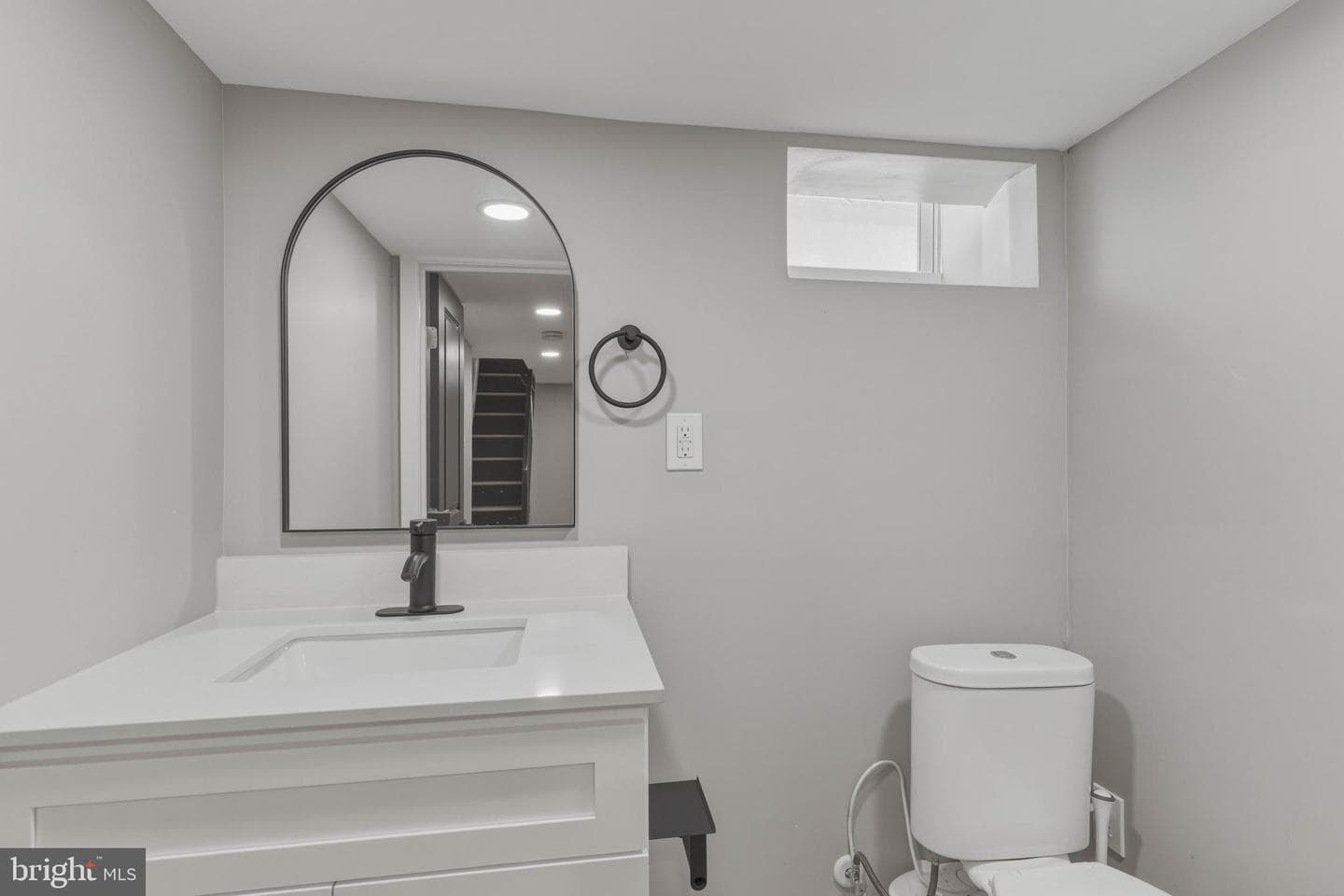 1725 W Thompson Street photo 47