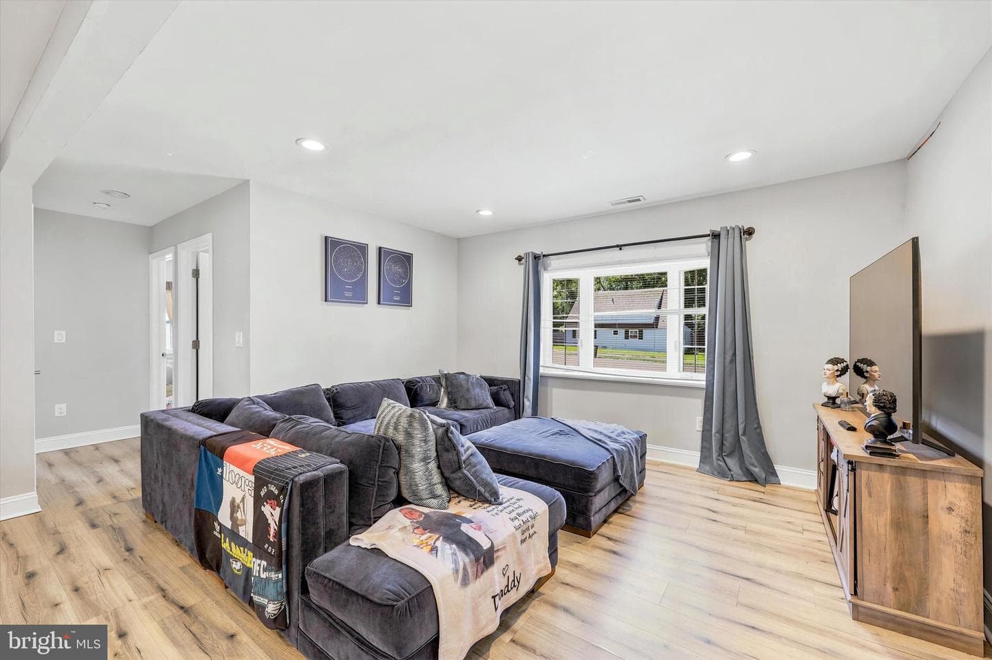 9345 Annapolis Road photo 5