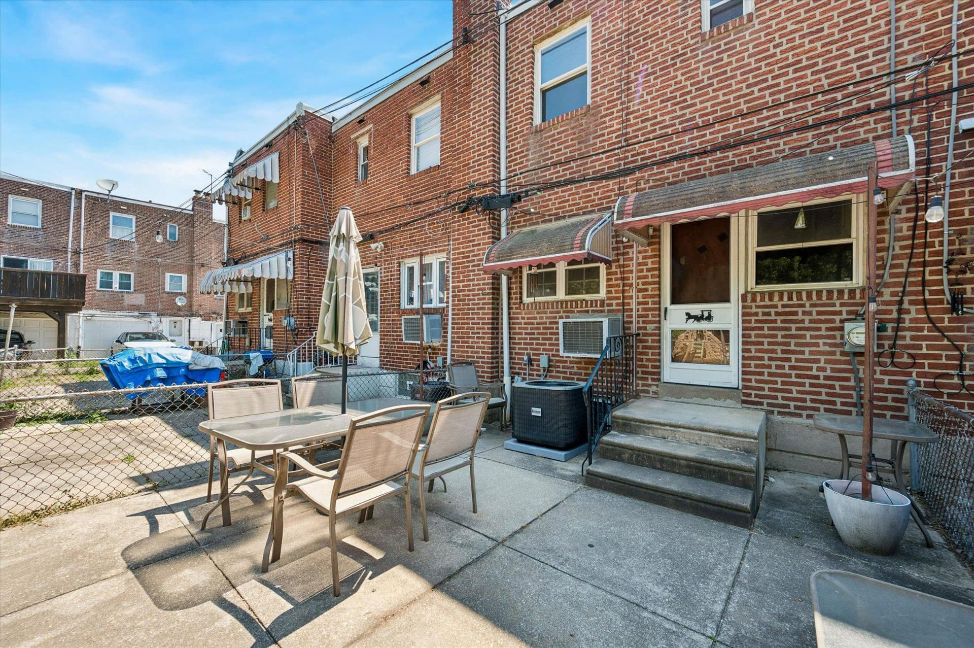 5850 Oakland Street photo 15
