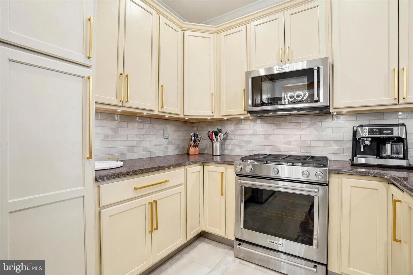 3130 Capri Dr # 16 photo 7