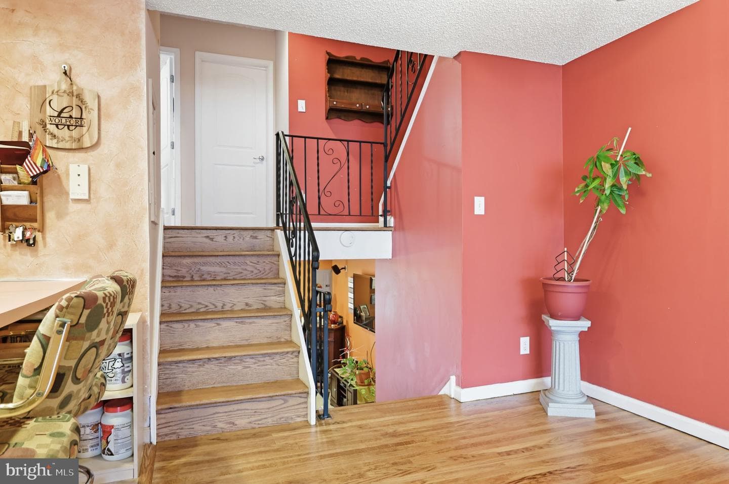 2742 Mower Street photo 12