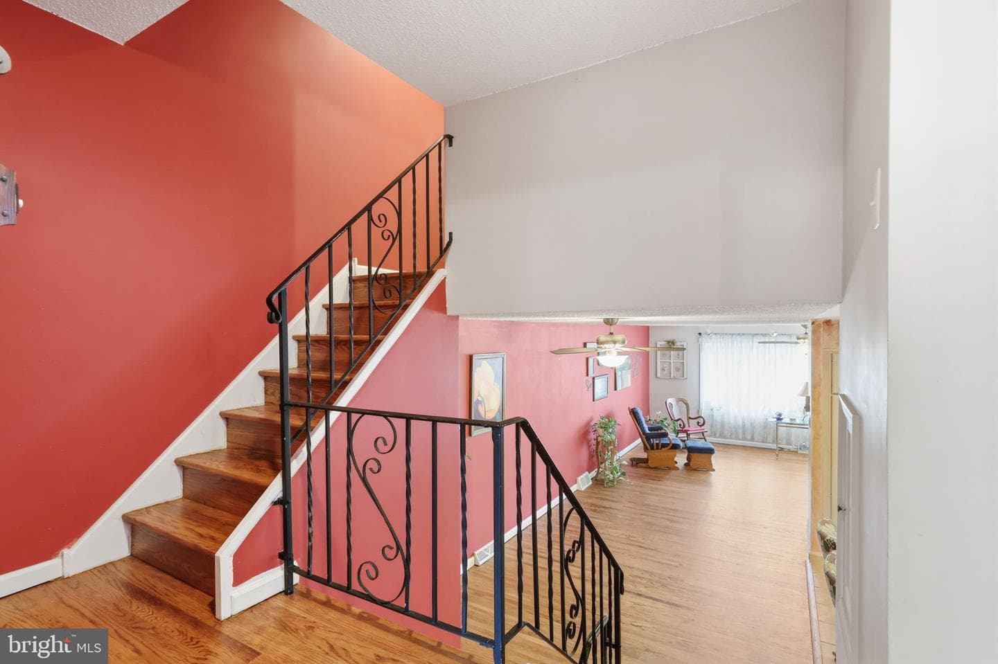 2742 Mower Street photo 20
