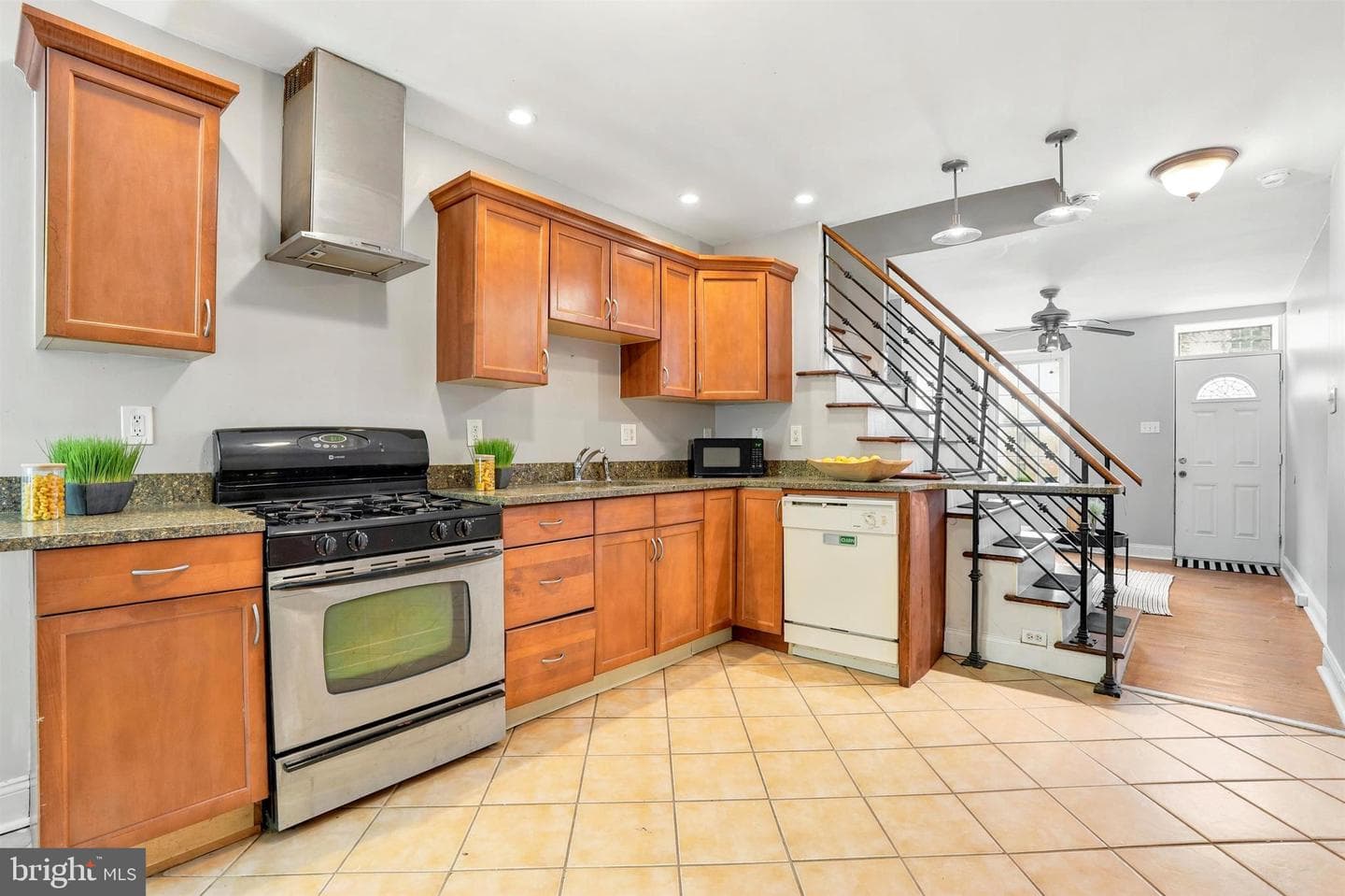 4441 Silverwood Street photo 5