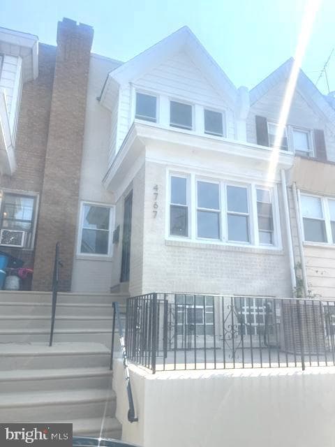 4767 Loring St photo 1