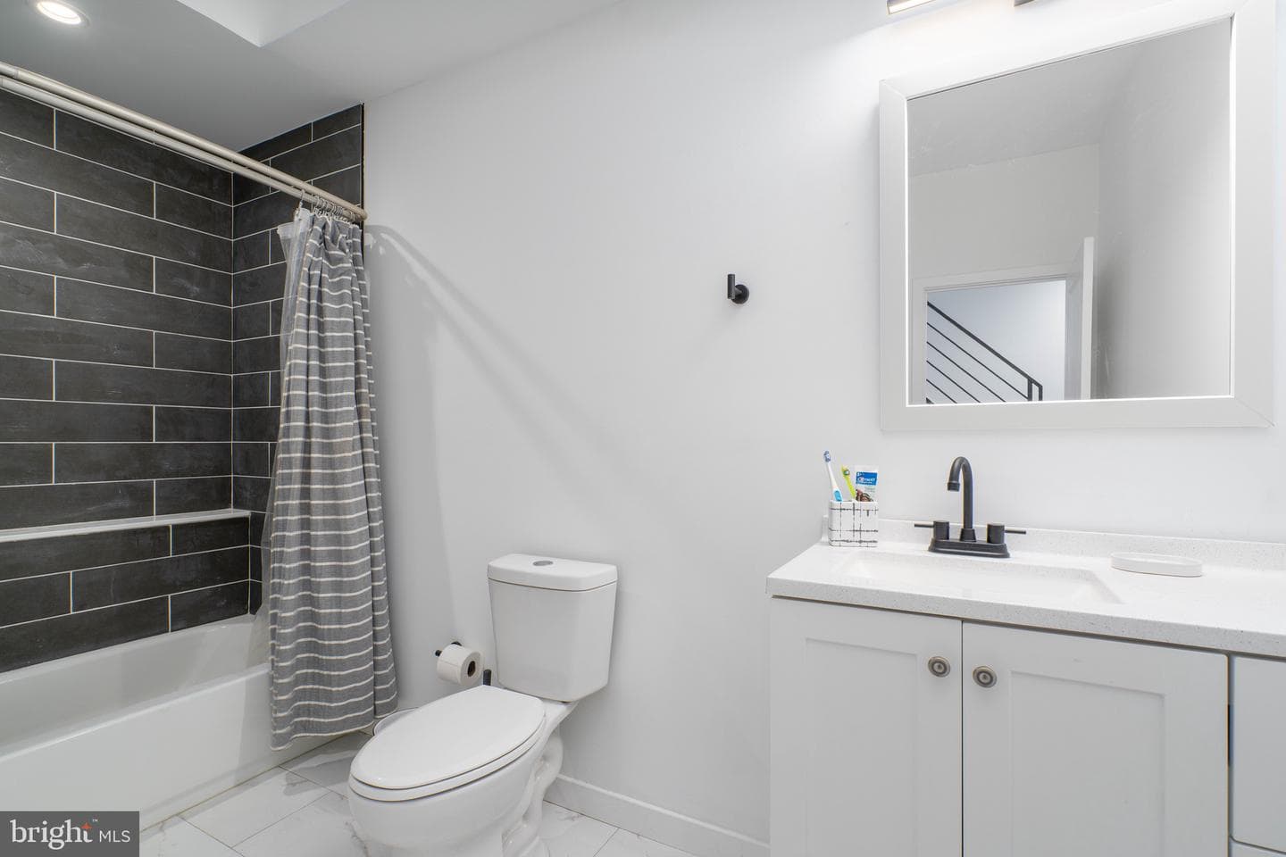 3213 Chatham Street photo 17