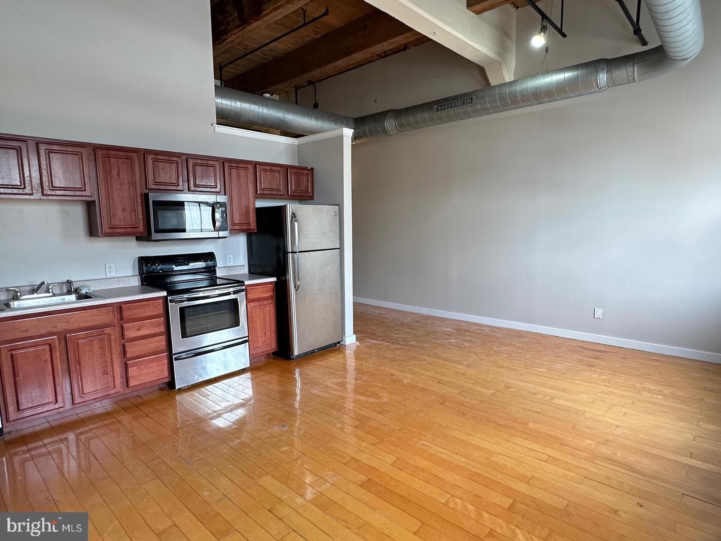 1010 Arch Street #603 photo 4