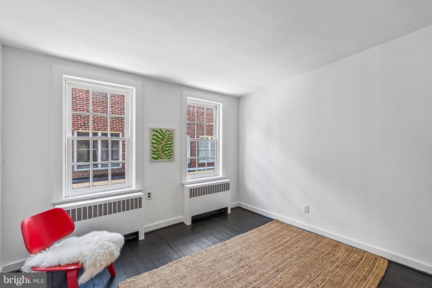 2410 Manning St photo 15