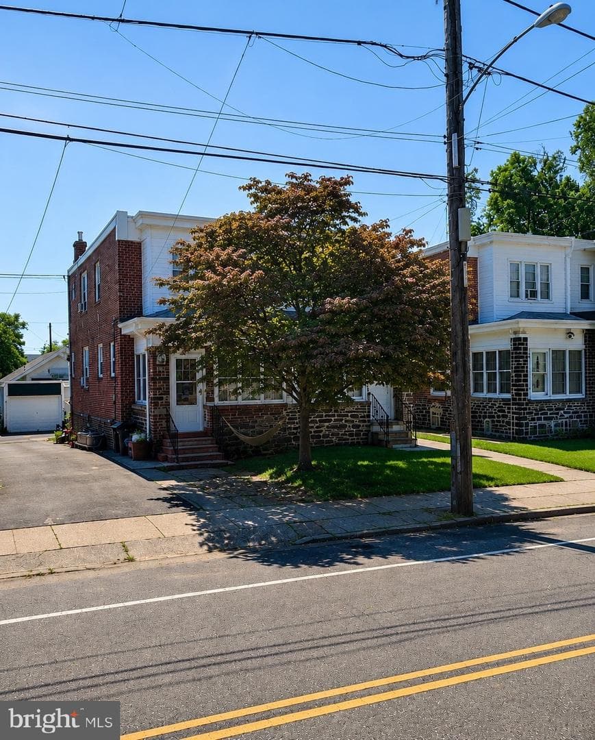 532 Tyson Avenue