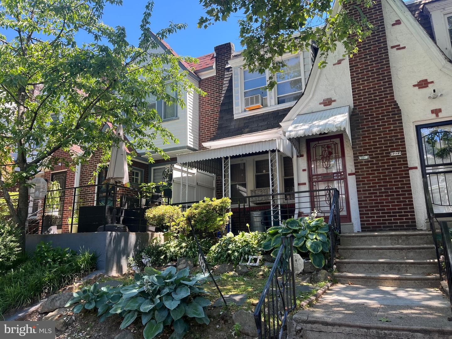 6223 N Hancock Street photo 4