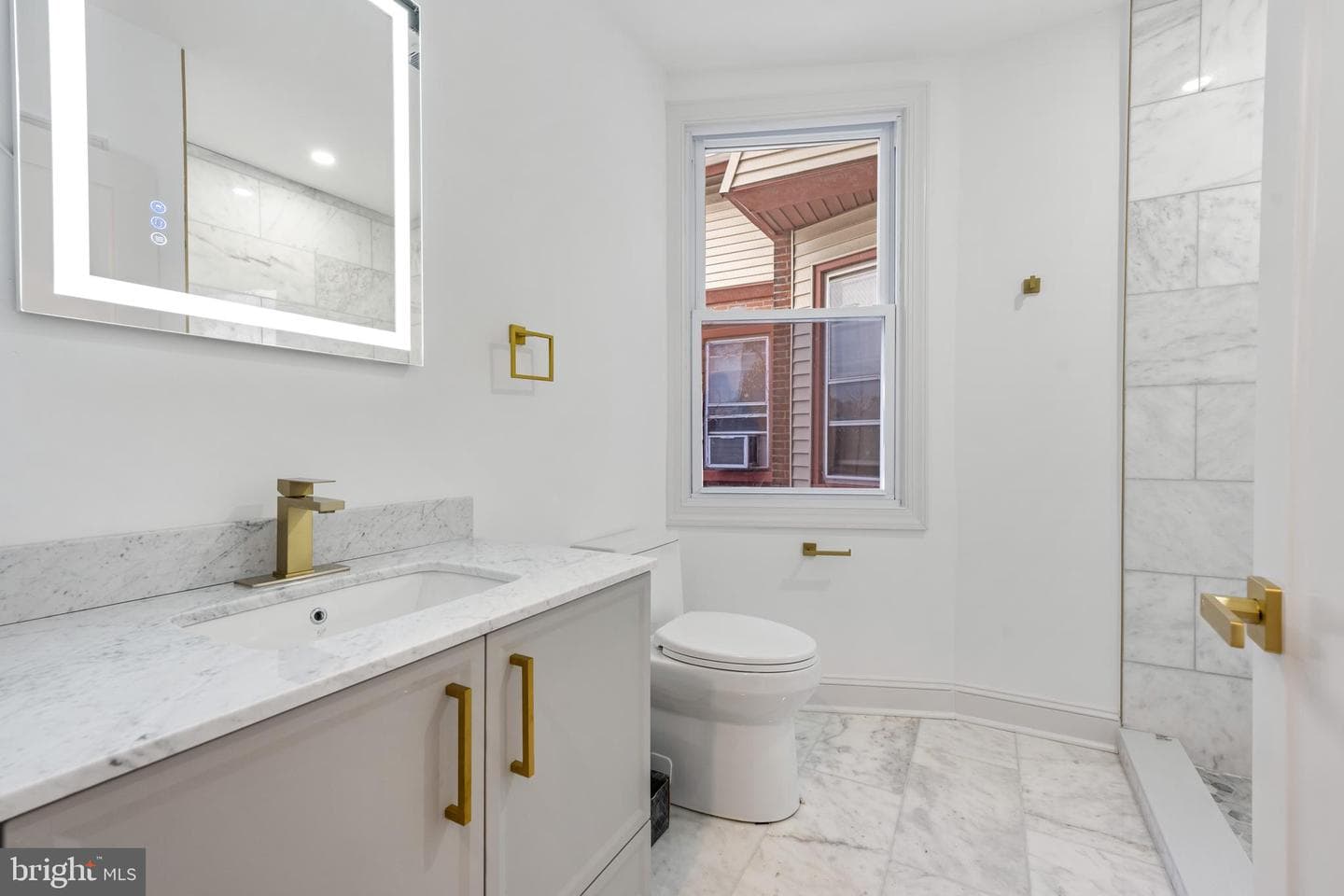 240 W Earlham Terrace photo 21