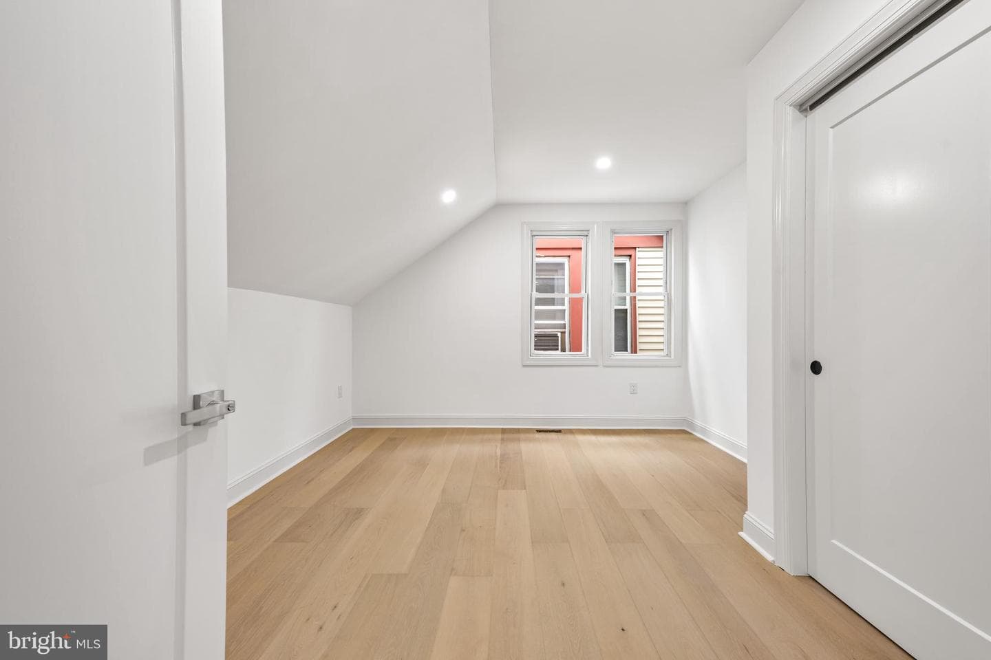 240 W Earlham Terrace photo 31