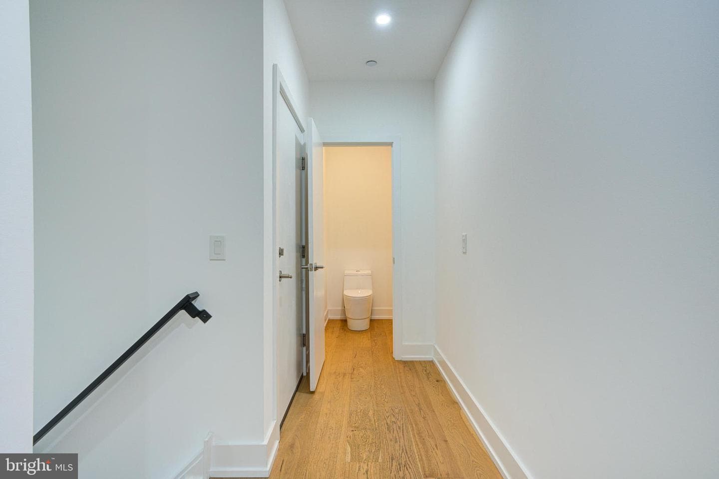 1746 N Hope Street photo 8