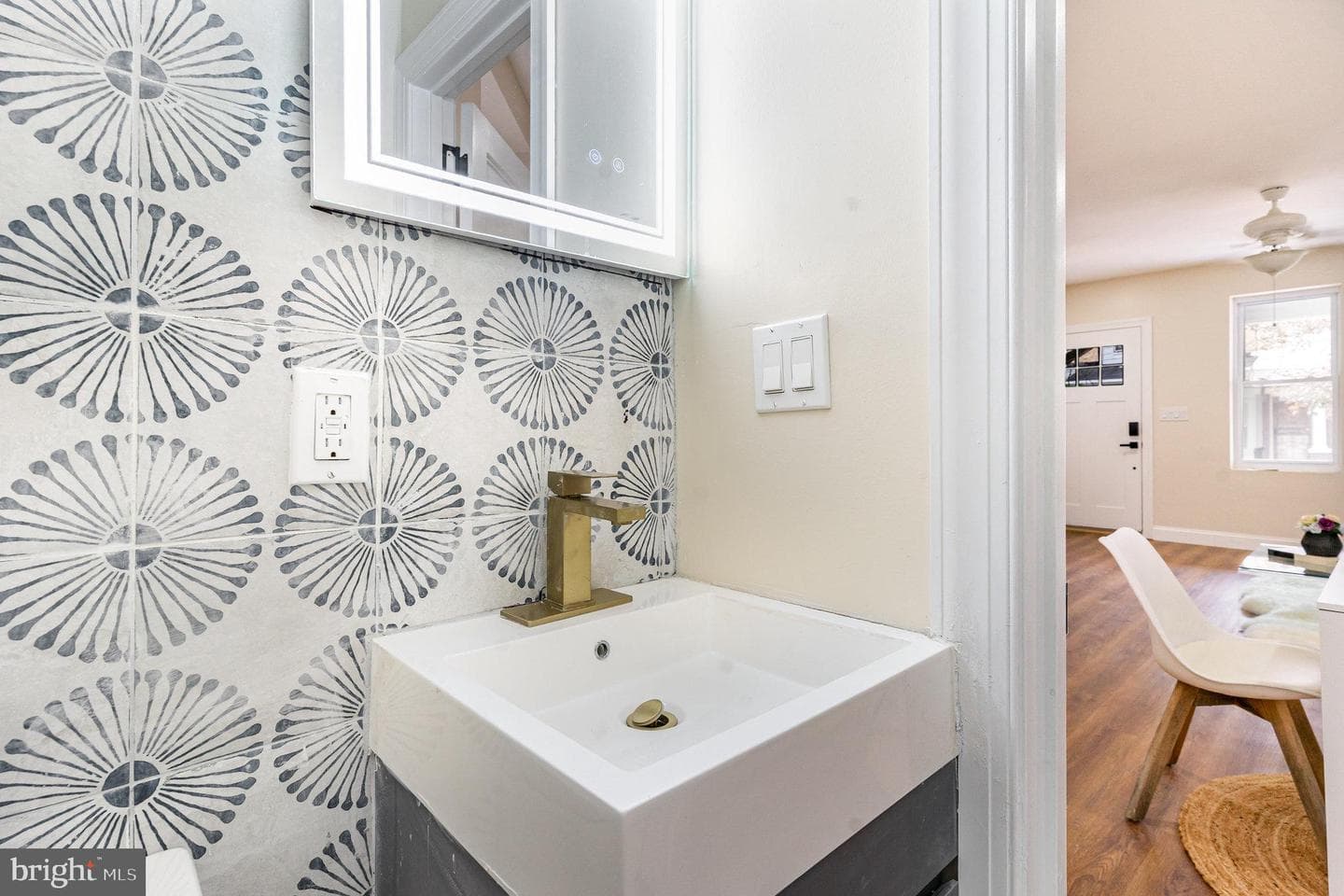 5637 Rodman Street photo 12