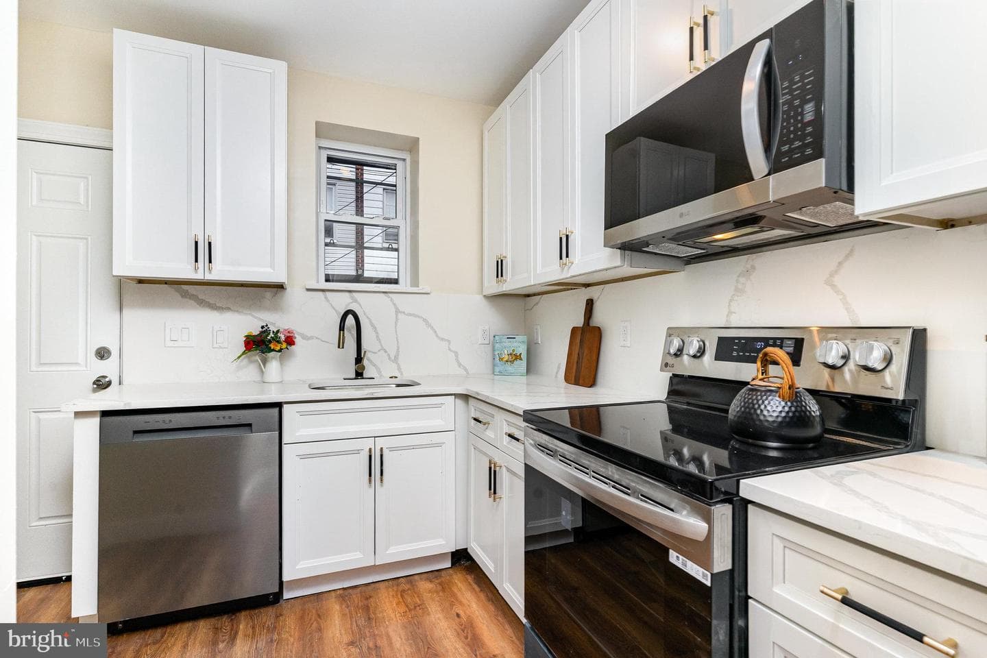 5637 Rodman Street photo 4
