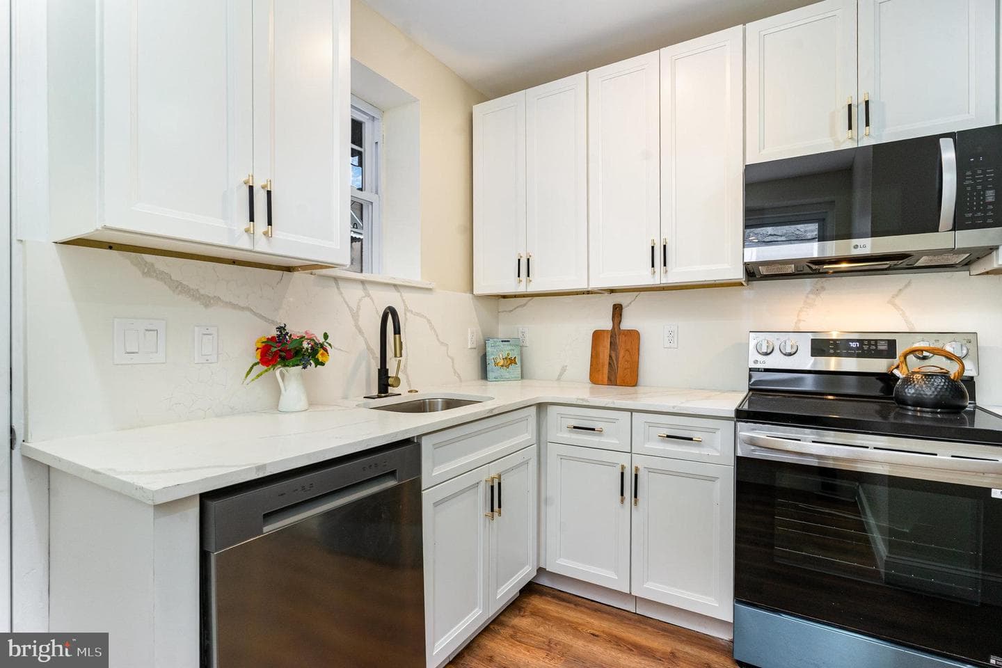 5637 Rodman Street photo 8