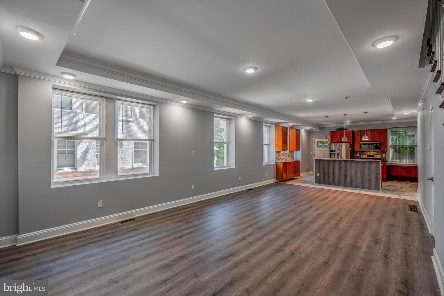 308 W Upsal Street photo 18