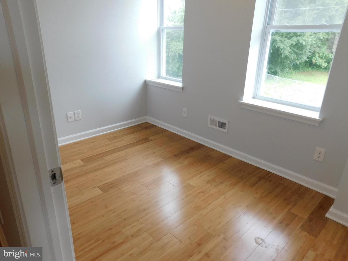 640 N Brooklyn Street photo 10
