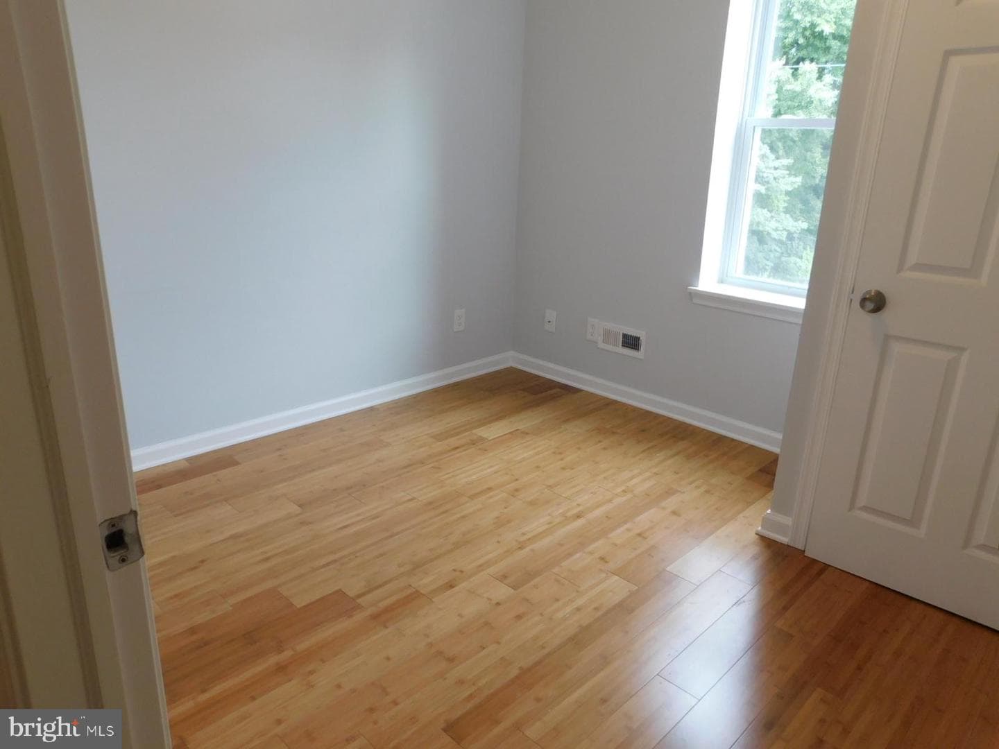 640 N Brooklyn Street photo 7