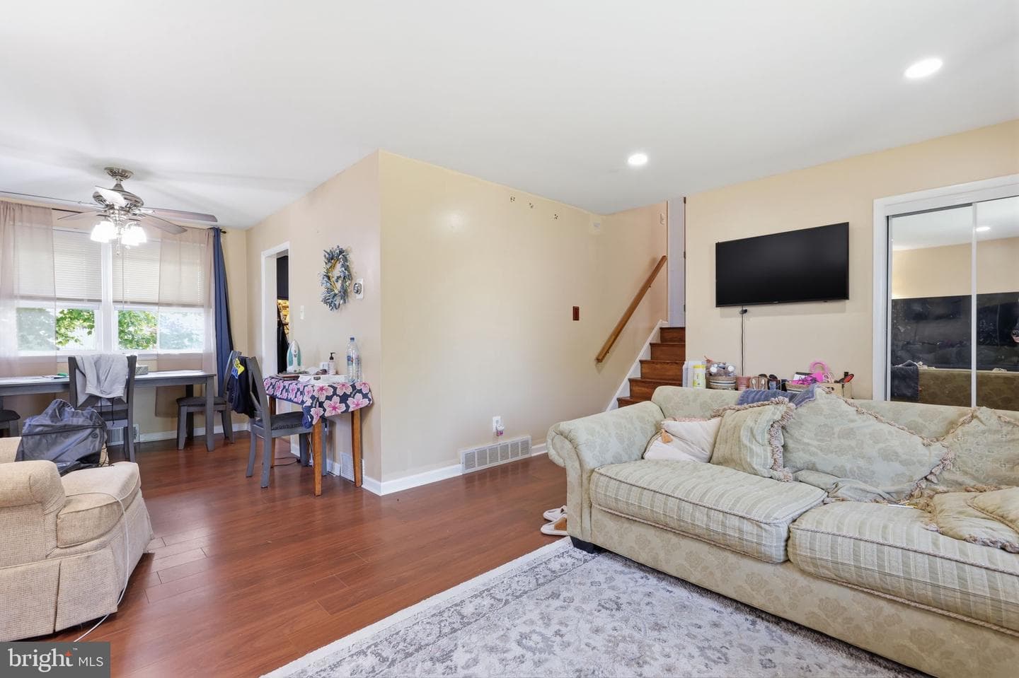 11615 Depue Avenue photo 6