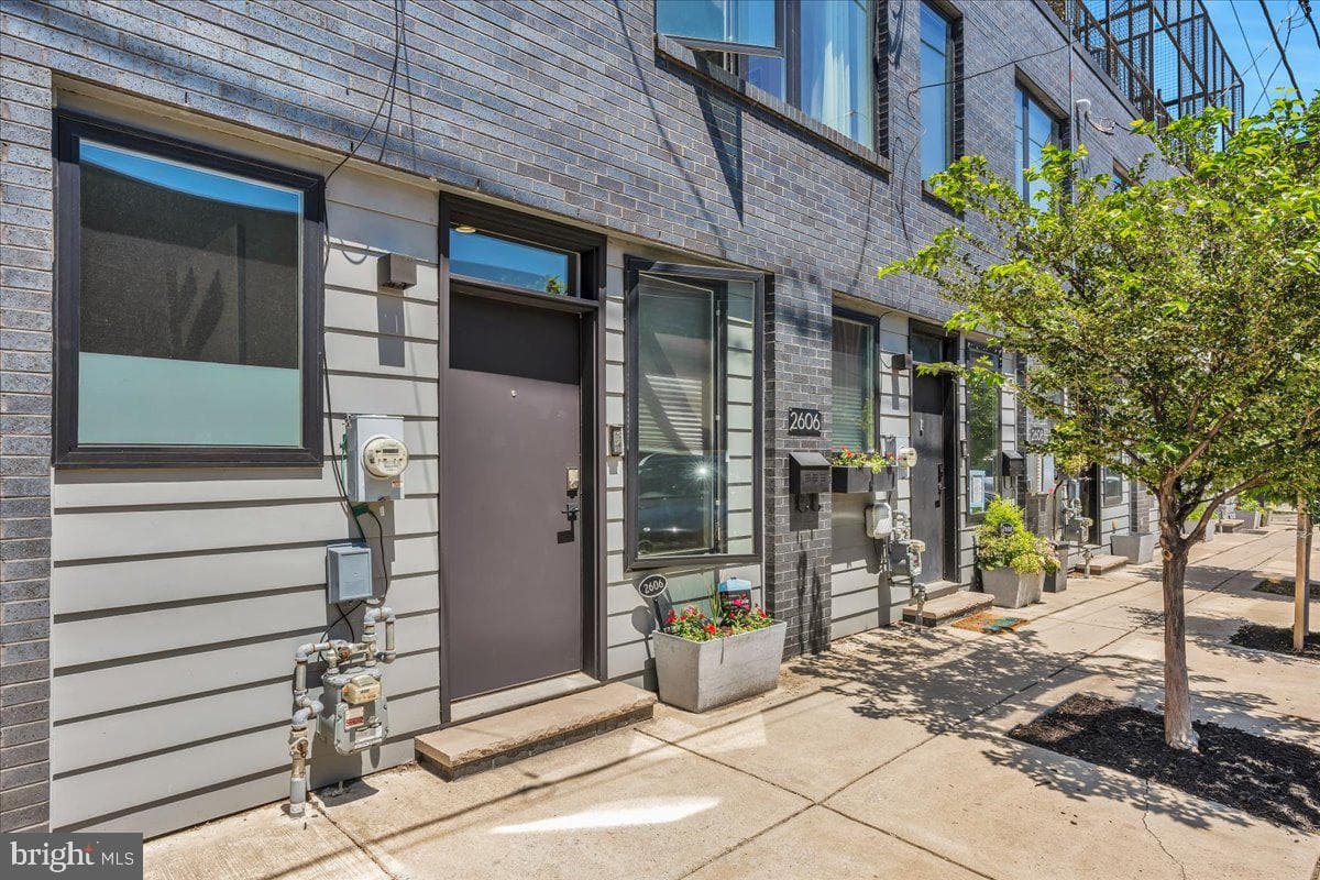2606 Trenton Avenue photo 3