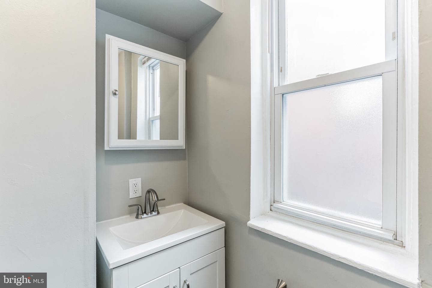 241 S Ithan Street photo 23