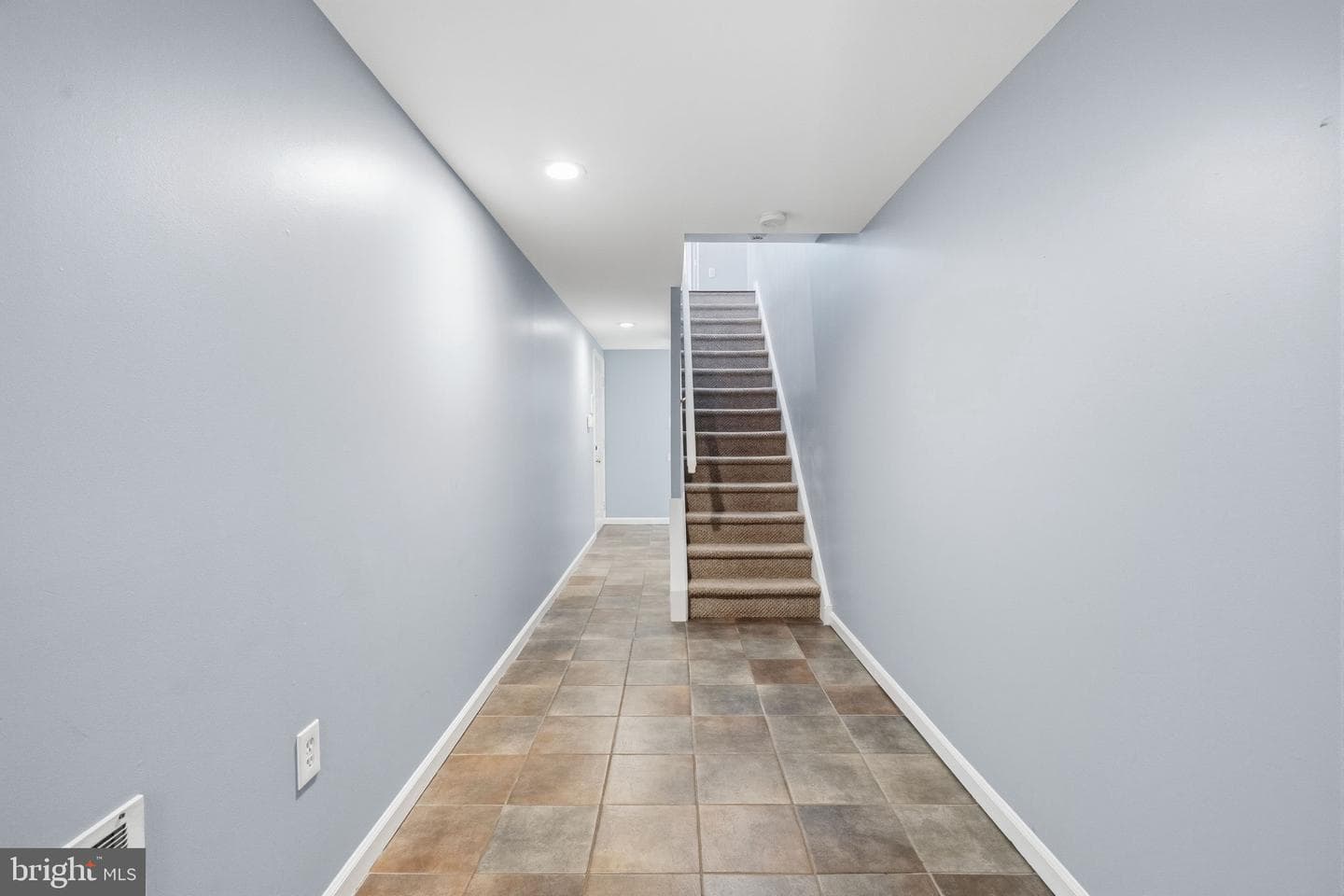 9223 Marsden Street photo 25