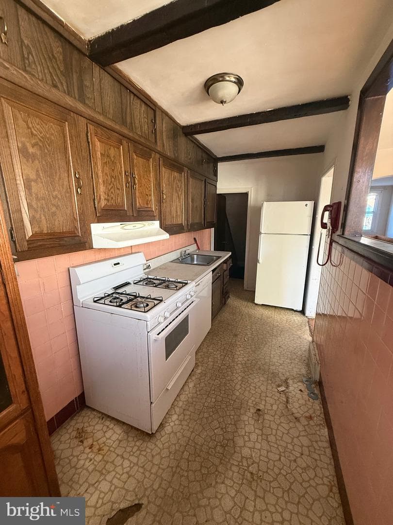 3334 Lansing Street photo 10