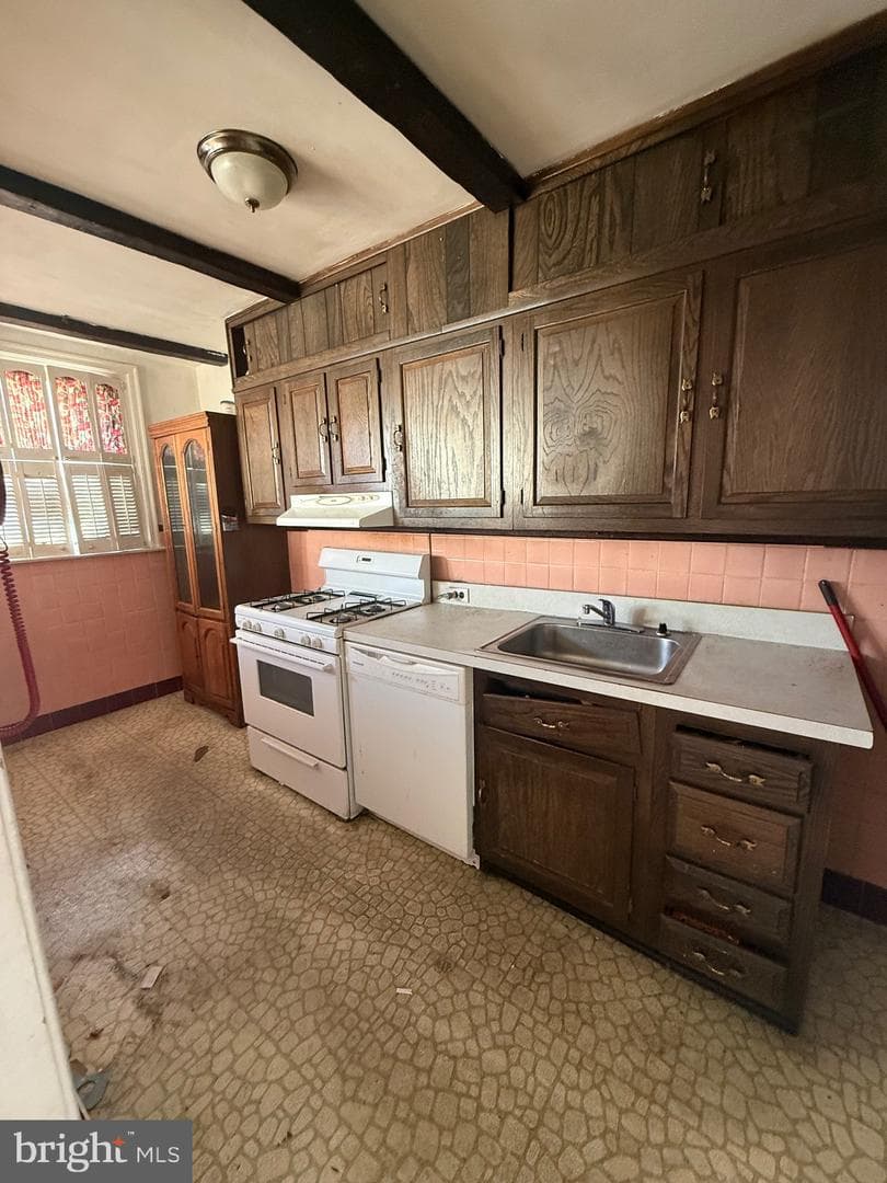 3334 Lansing Street photo 11