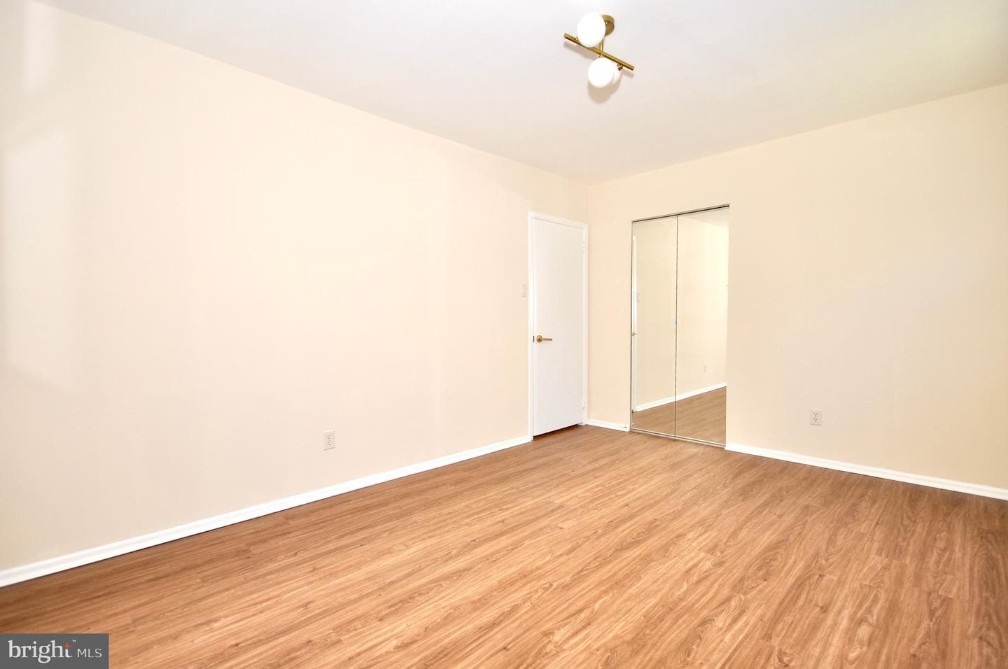 15155 Milford Street photo 26