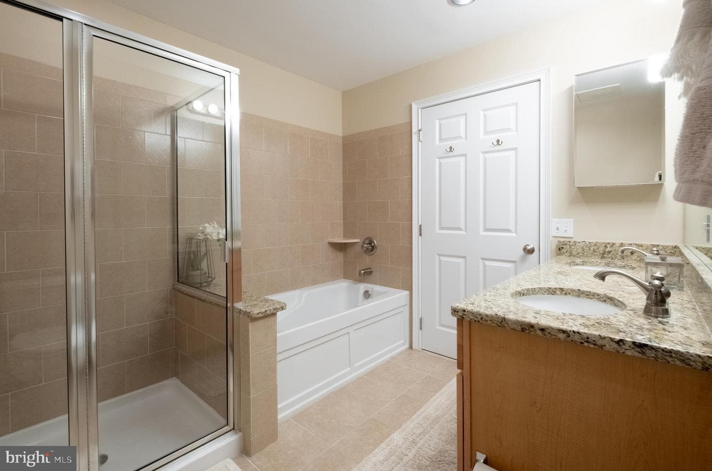 500 Admirals Way #402 photo 22