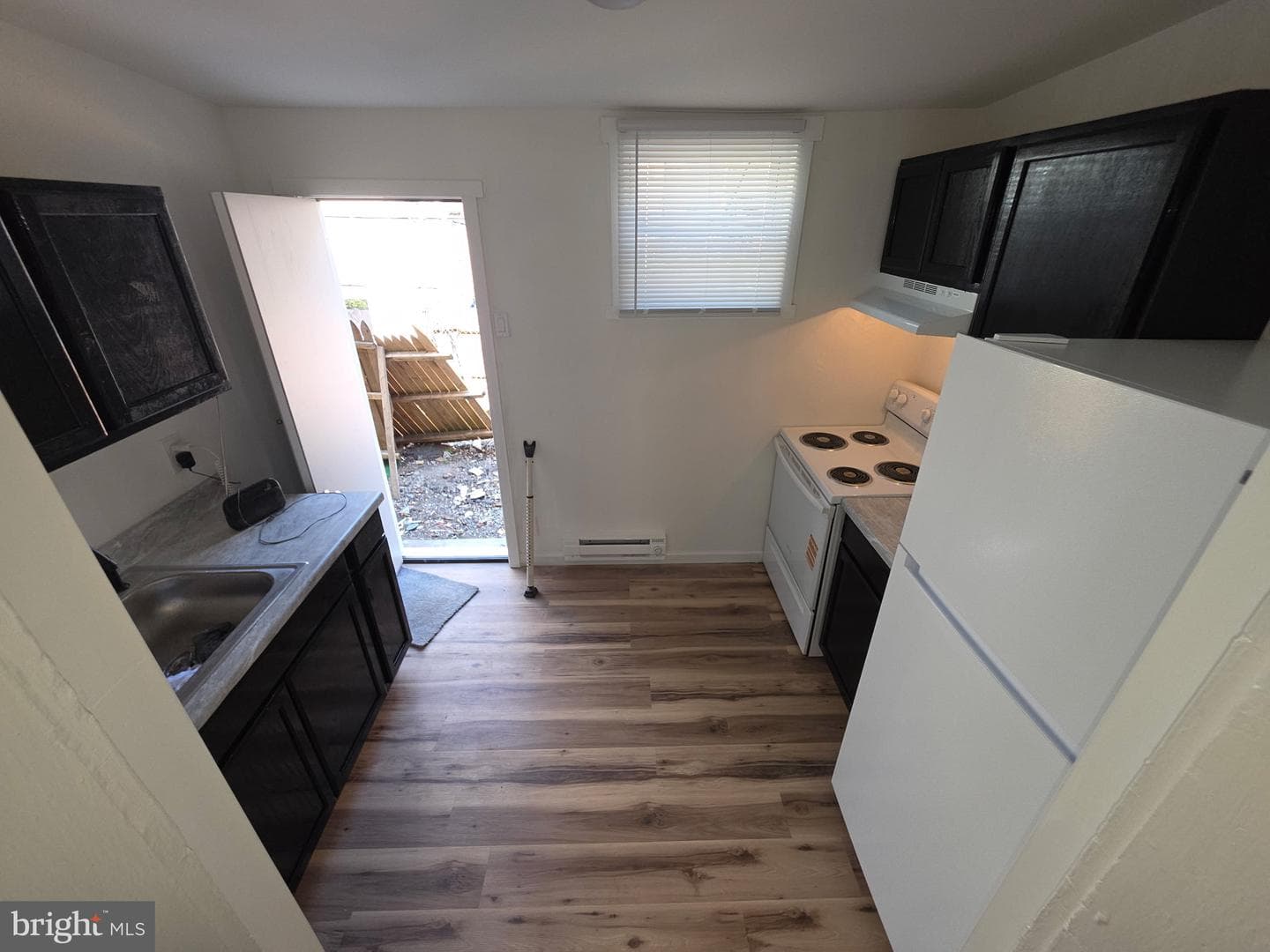 2807 N Taylor St photo 4