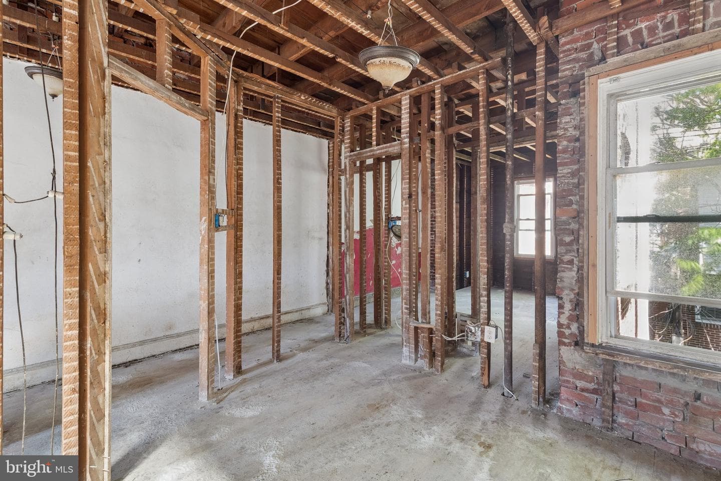2245 E Cambria Street photo 16