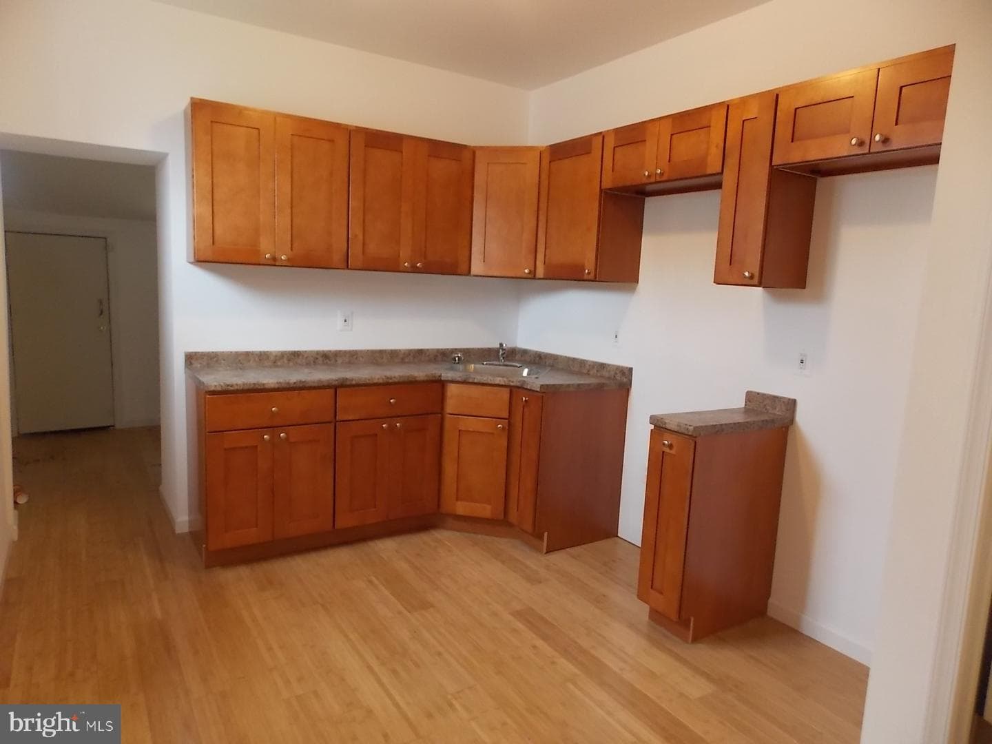 835 N 39th Street photo 5