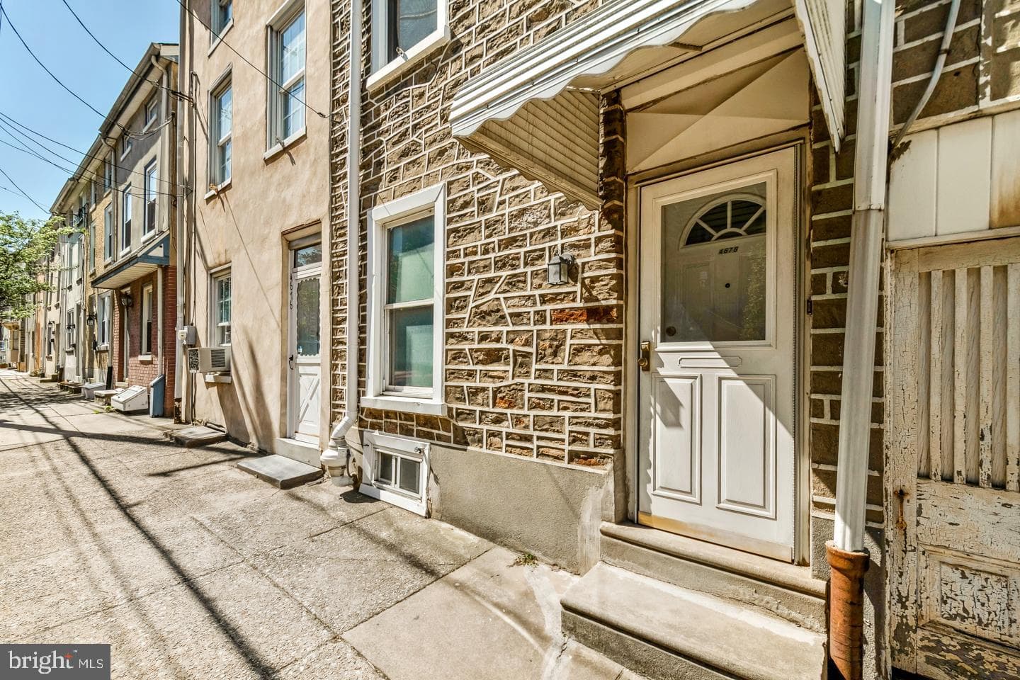 4678 Umbria Street photo 2