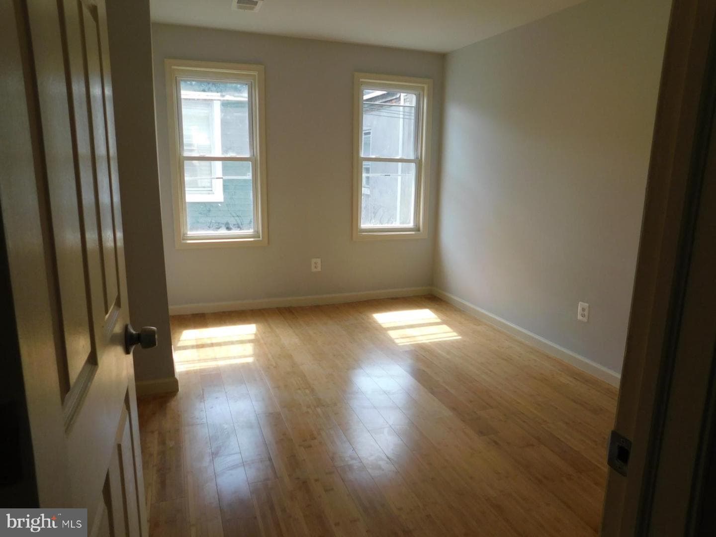 2008 N Etting Street photo 5