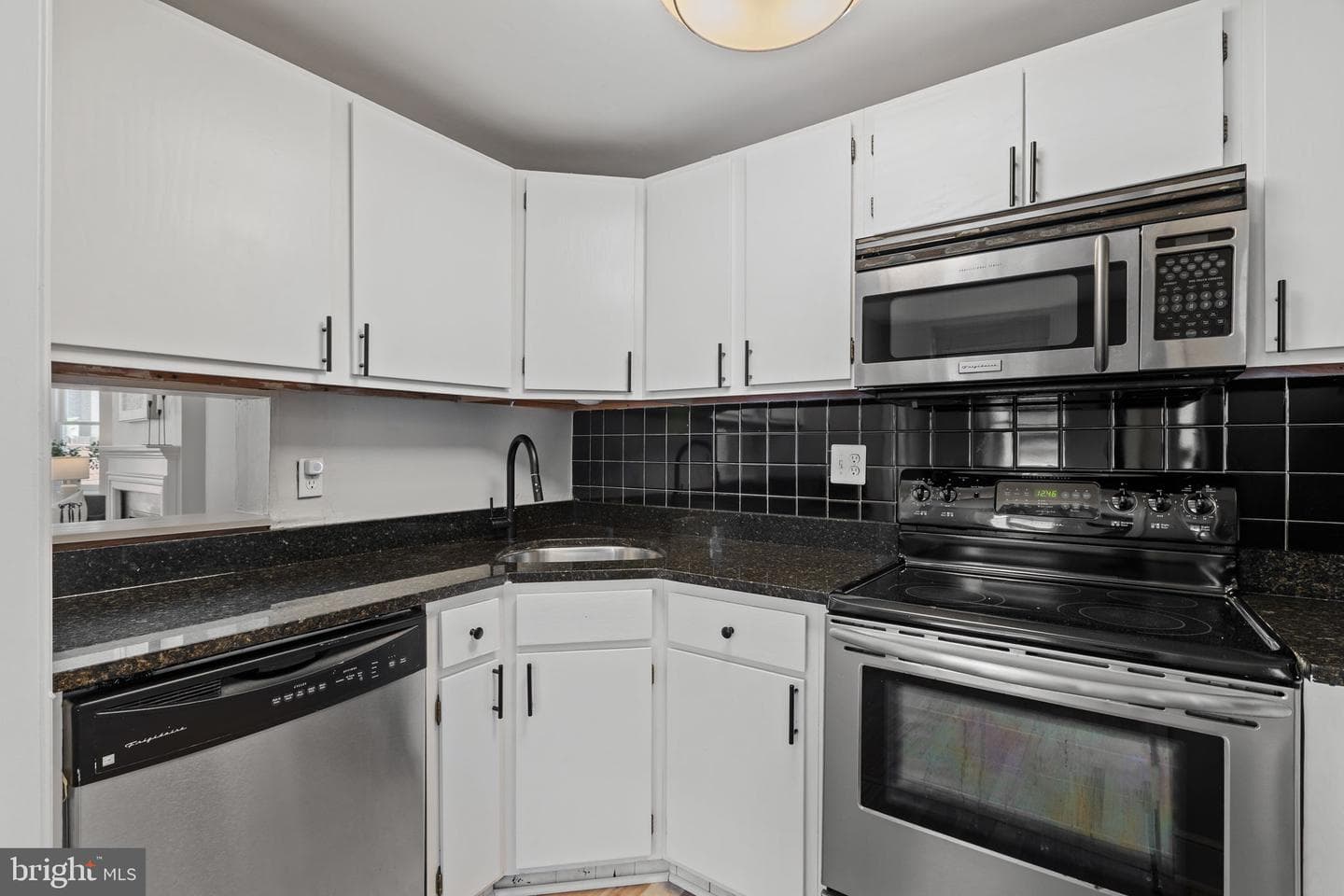 1903 Spruce Street #3e photo 12