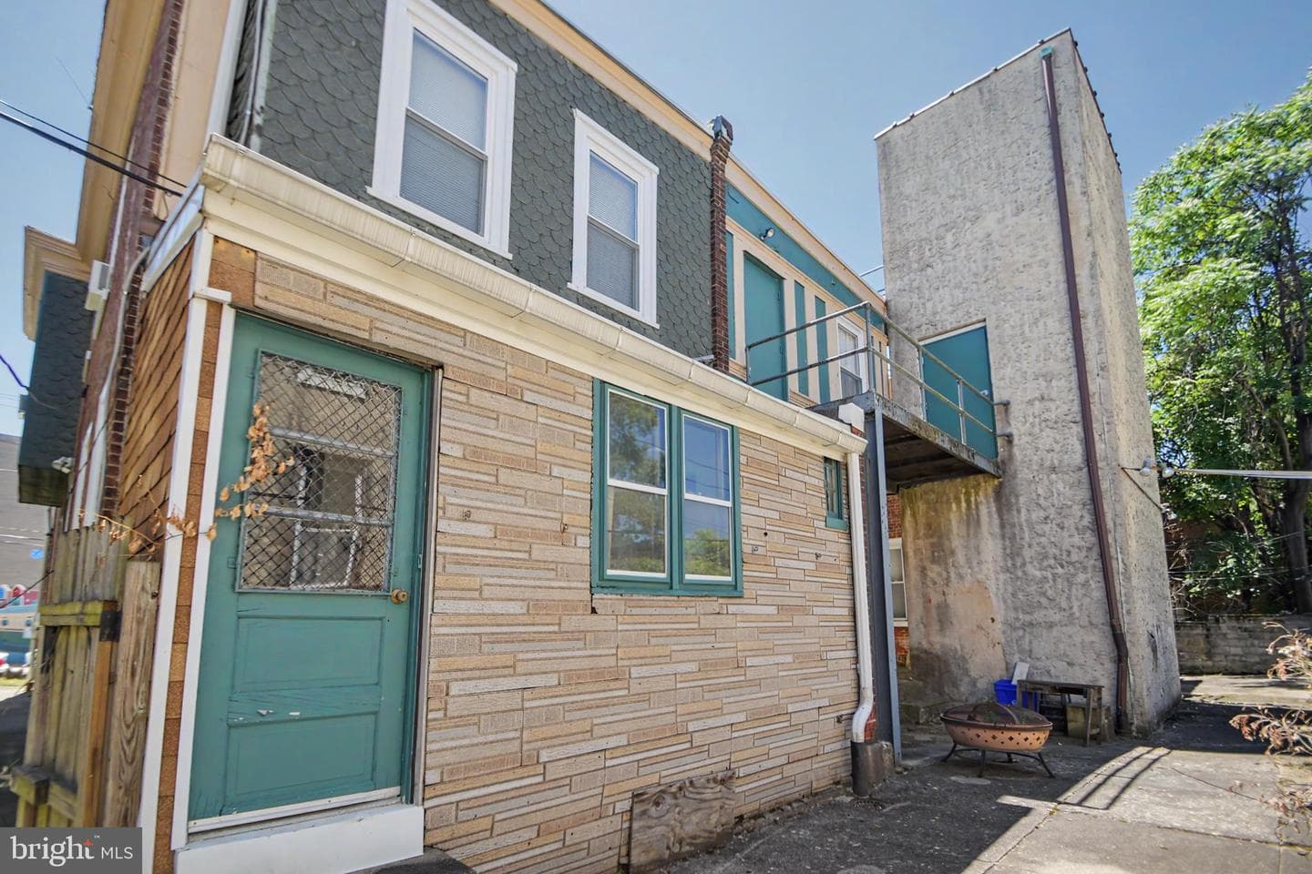45 W Logan Street photo 13