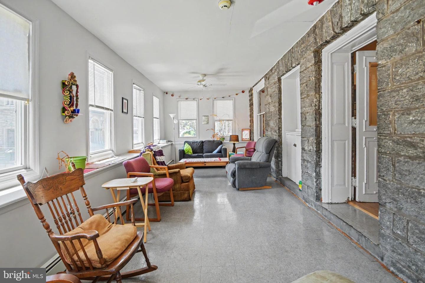 45 W Logan Street photo 19